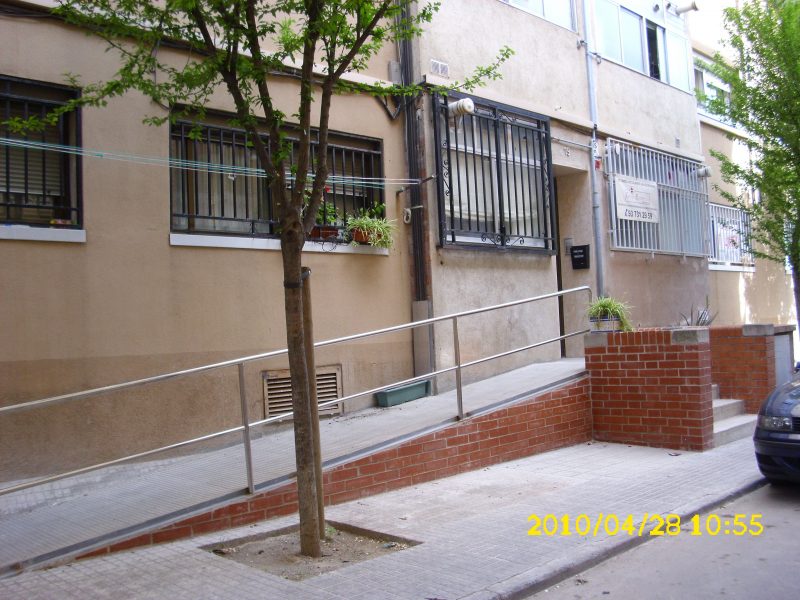 rampa accés comunitat